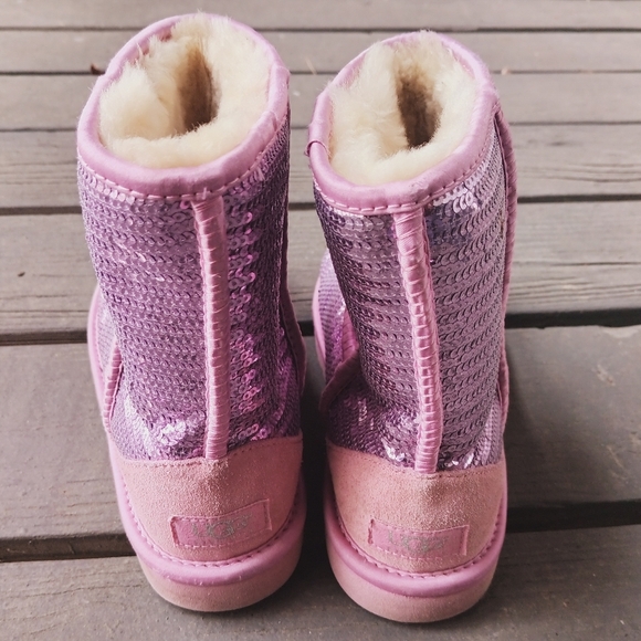 UGG Classic Short Sparkles Pink Sequins Boots Women's Size 6 - Picture 4 of 9